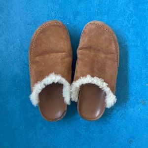 Jenni Kayne slip ons with fur
